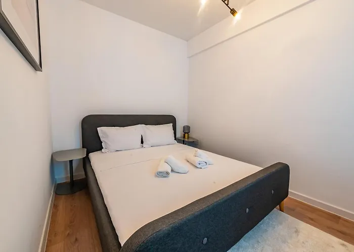 812 B2 Apartment *